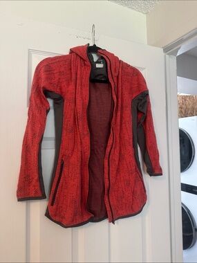 Icebreaker Merino Red and Gray Hooded Midweight Jacket